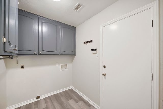 4351 Bullfinch Court, Fort Worth, TX 76133