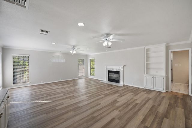 4351 Bullfinch Court, Fort Worth, TX 76133