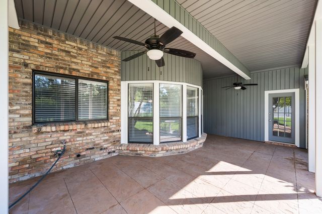 4351 Bullfinch Court, Fort Worth, TX 76133