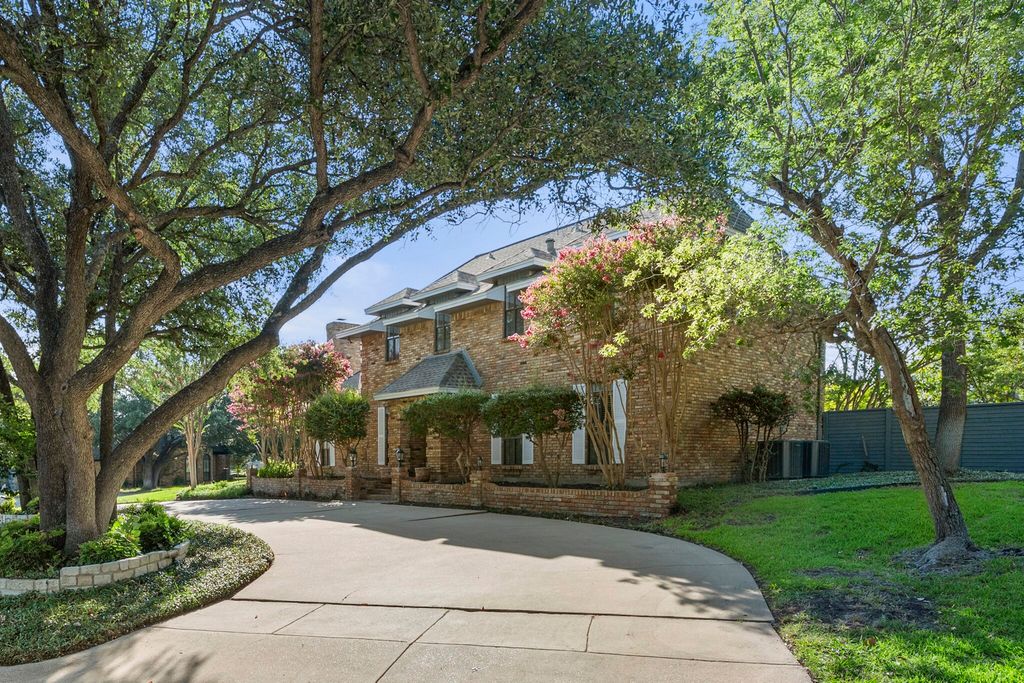 4351 Bullfinch Court, Fort Worth, TX 76133