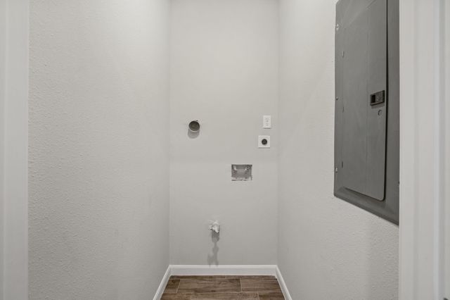 5911 Westover Street, Houston, TX 77033