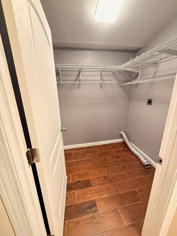 7 Southbridge St Ct, Auburn, MA 01501