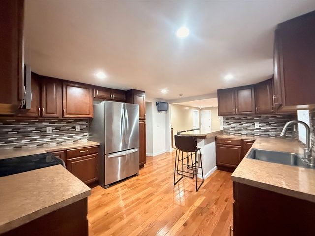 7 Southbridge St Ct, Auburn, MA 01501