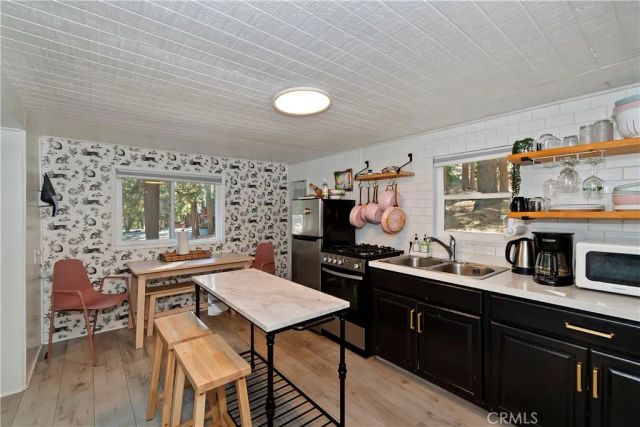 33353 Yukon Drive, Green Valley Lake, CA 92341