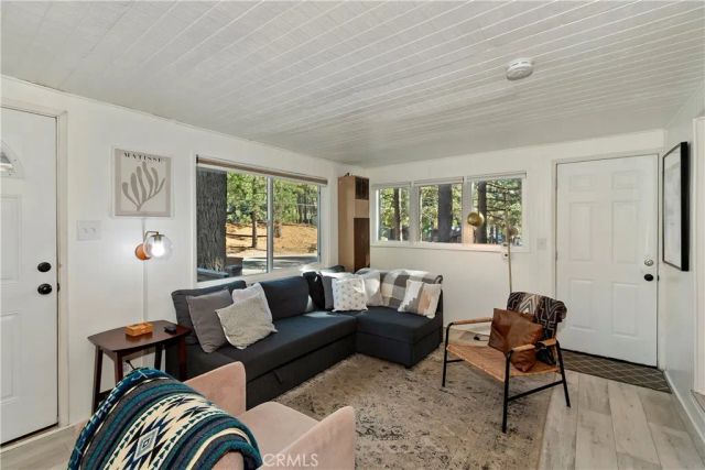 33353 Yukon Drive, Green Valley Lake, CA 92341