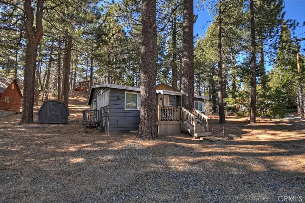 33353 Yukon Drive, Green Valley Lake, CA 92341