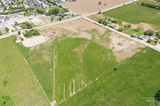 603 E King Rd, Kuna, ID 83634