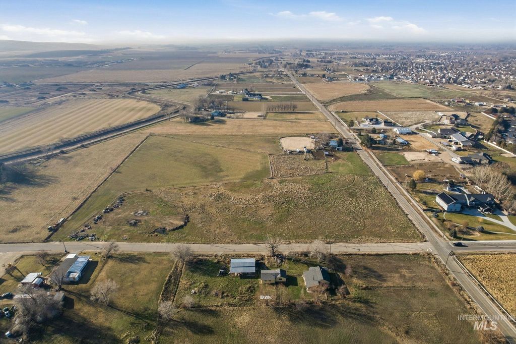 603 E King Rd, Kuna, ID 83634 photo 4