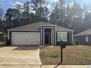 6713 NEWBRIDGE COVE, Bessemer, AL 35022