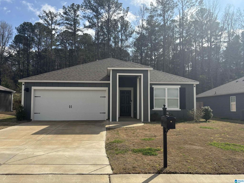 6713 NEWBRIDGE COVE, Bessemer, AL 35022