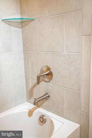 23642 WINTERDAY DR, Ashburn, VA 20148