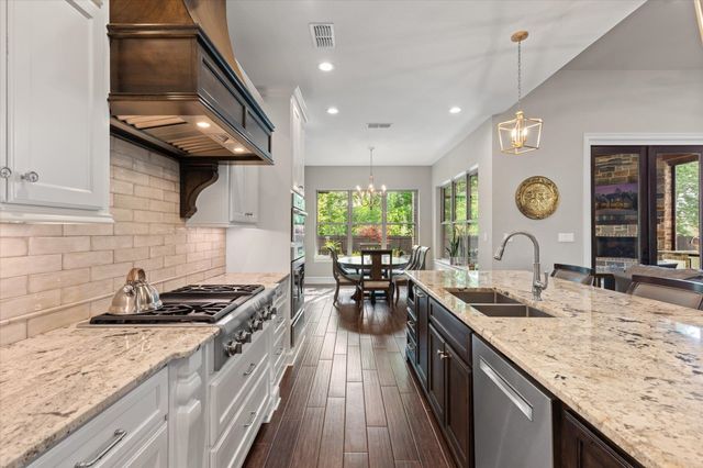 1111 Masters Way, Longview, TX 75605