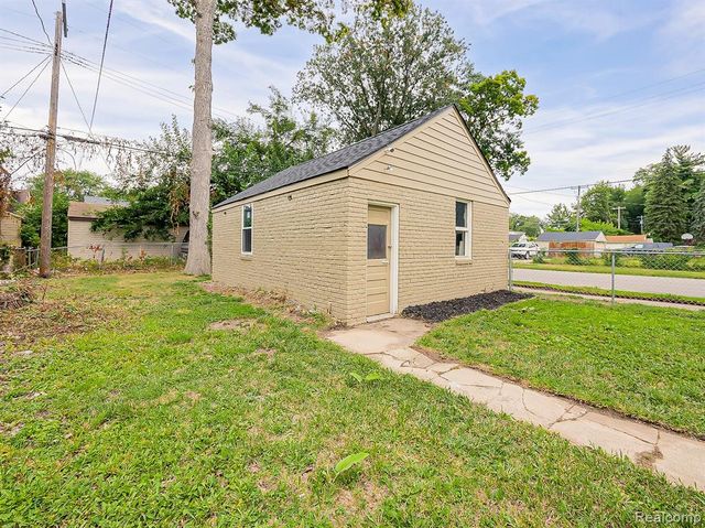 19211 Pierson Street, Detroit, MI 48219
