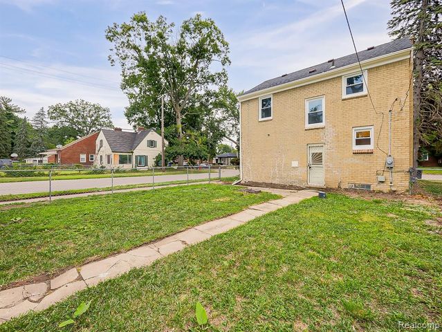 19211 Pierson Street, Detroit, MI 48219