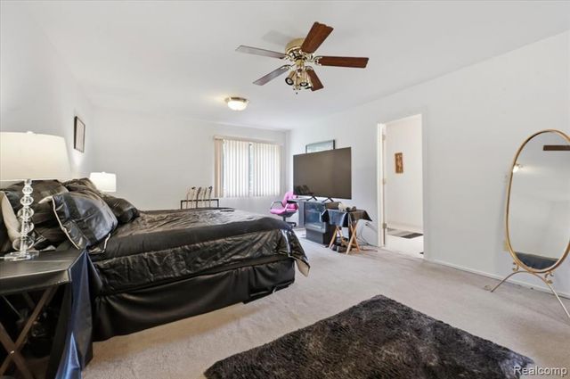 23605 Beech Road, Southfield, MI 48033