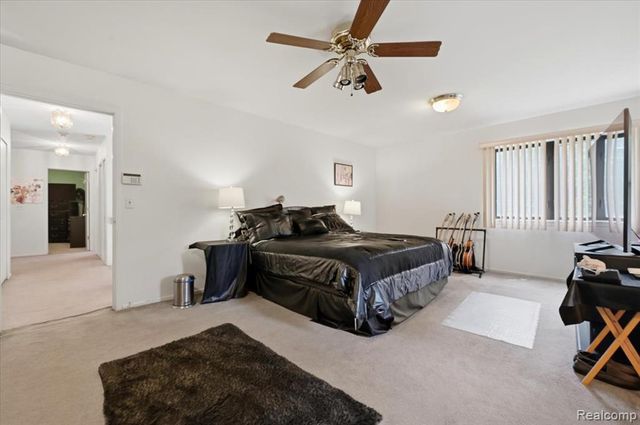 23605 Beech Road, Southfield, MI 48033