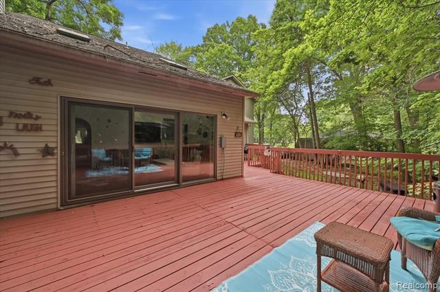 23605 Beech Road, Southfield, MI 48033