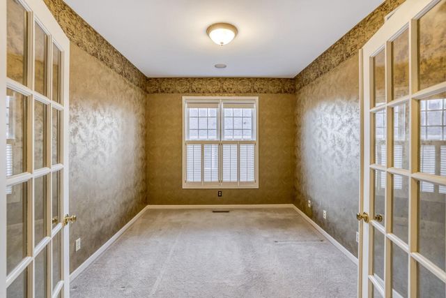 228 Ridgewood Avenue, Minneapolis, MN 55403