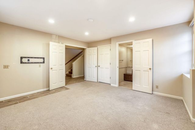 228 Ridgewood Avenue, Minneapolis, MN 55403