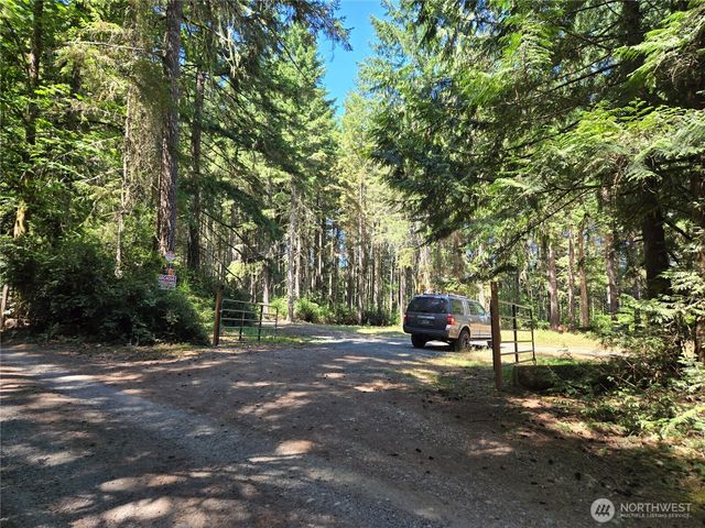 19205 30th Street SW, Lakebay, WA 98349