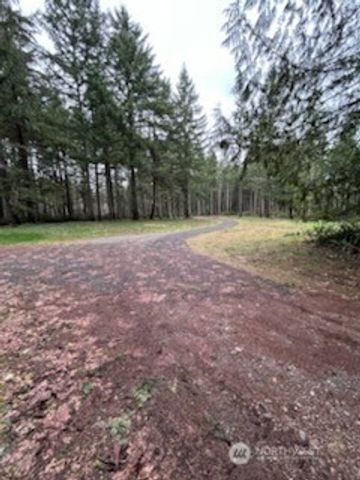 19205 30th Street SW, Lakebay, WA 98349