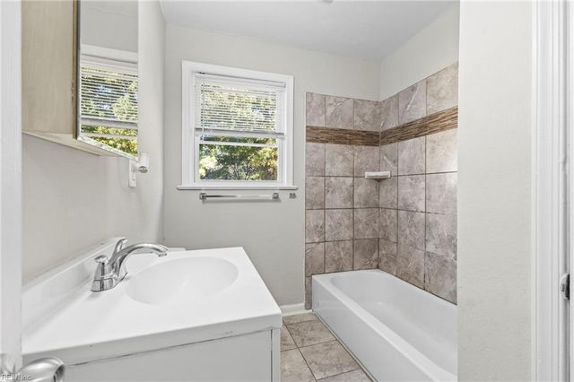 4217 Wake Ave, Chesapeake, VA 23324