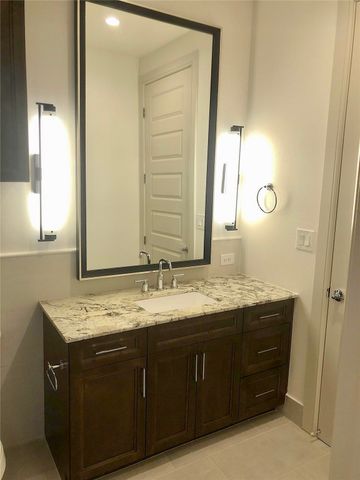 2323 N Akard Street 3102, Dallas, TX 75201