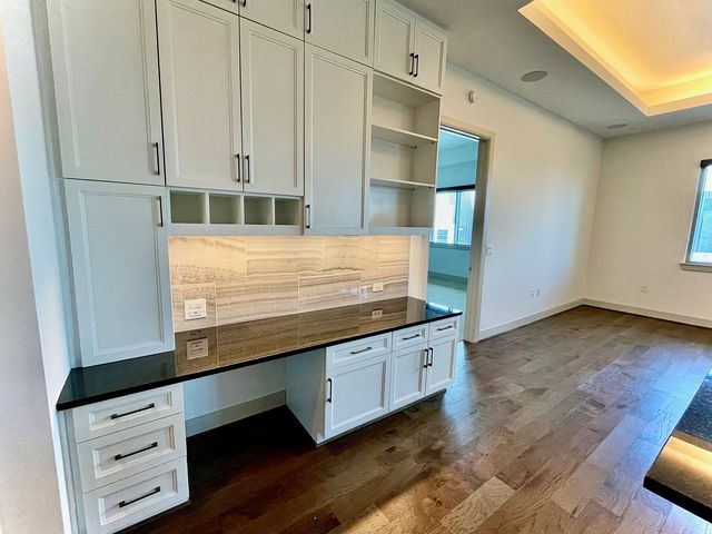 2323 N Akard Street 3102, Dallas, TX 75201