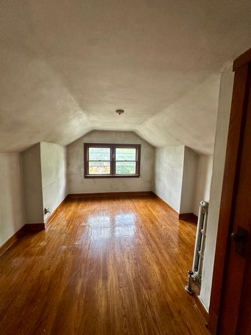 5435 W MELROSE Street, Chicago, IL 60641