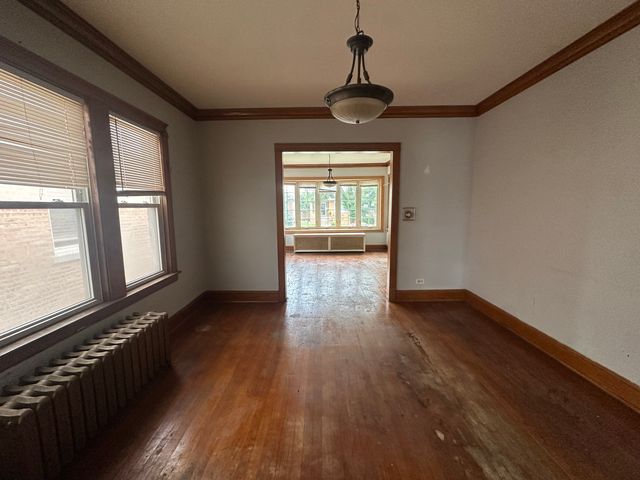 5435 W MELROSE Street, Chicago, IL 60641