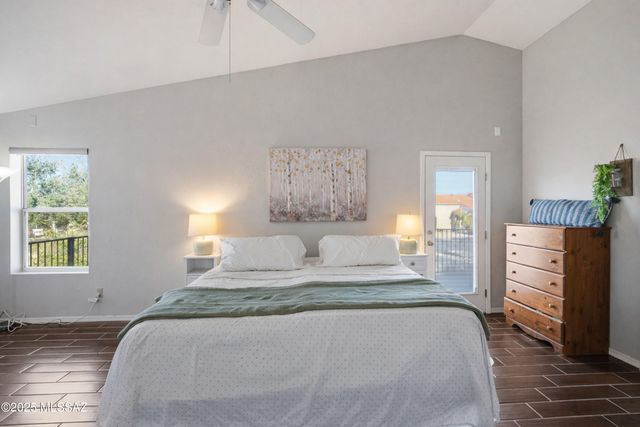 890 W Silver Hill Street, Tucson, AZ 85737