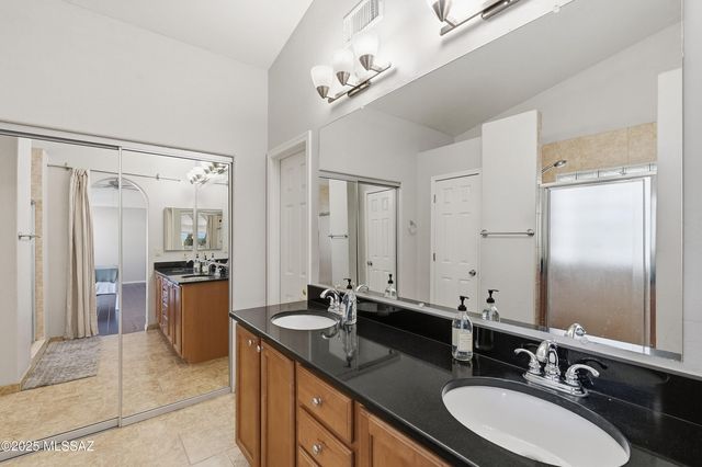 890 W Silver Hill Street, Tucson, AZ 85737