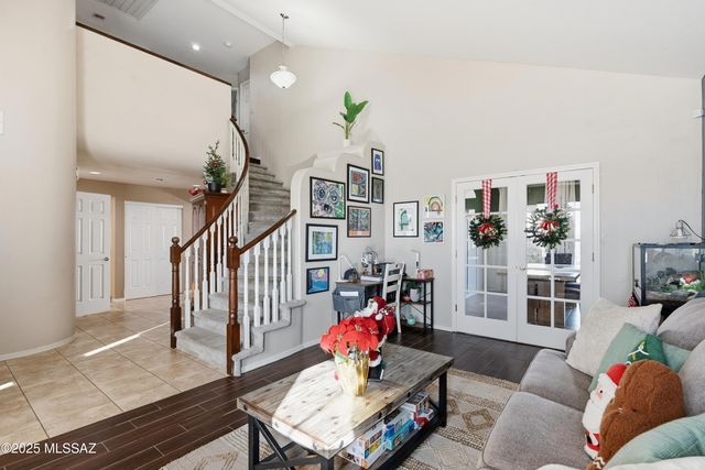 890 W Silver Hill Street, Tucson, AZ 85737