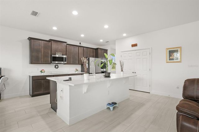 1299 WOODLINE DR, Deland, FL 32720