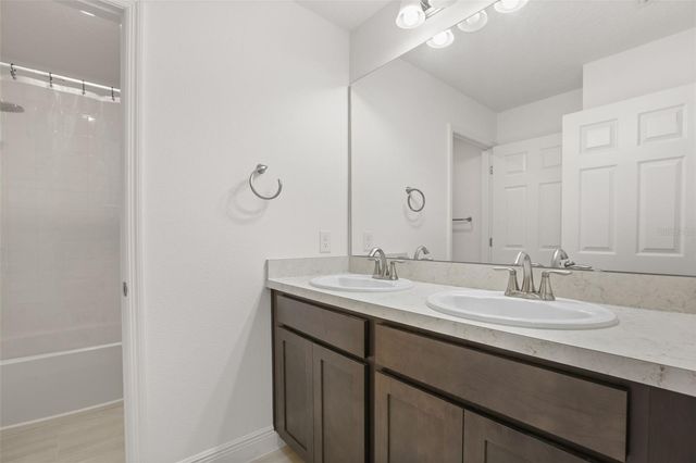 1299 WOODLINE DR, Deland, FL 32720