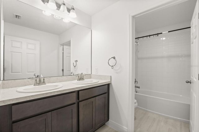 1299 WOODLINE DR, Deland, FL 32720