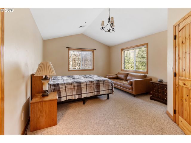 702 Ne 367TH Ave, Washougal, WA 98671