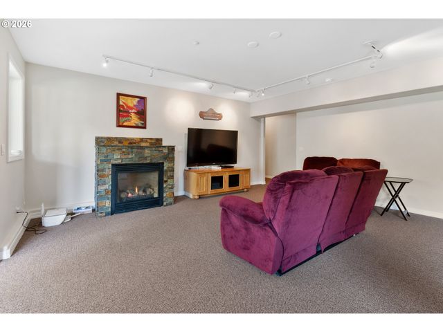 702 Ne 367TH Ave, Washougal, WA 98671