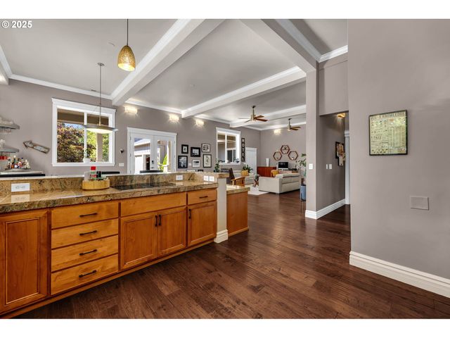 2304 Nw 209TH St, Ridgefield, WA 98642