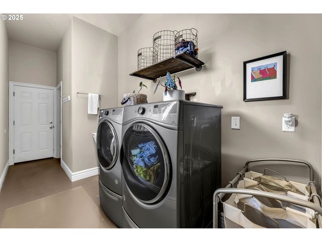2304 Nw 209TH St, Ridgefield, WA 98642