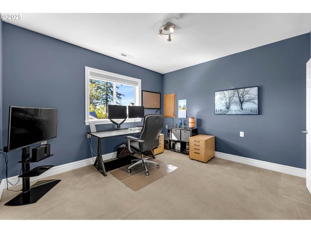 2304 Nw 209TH St, Ridgefield, WA 98642