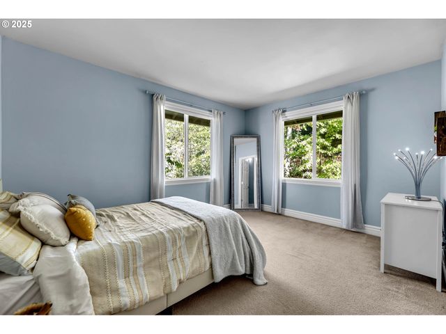 2304 Nw 209TH St, Ridgefield, WA 98642