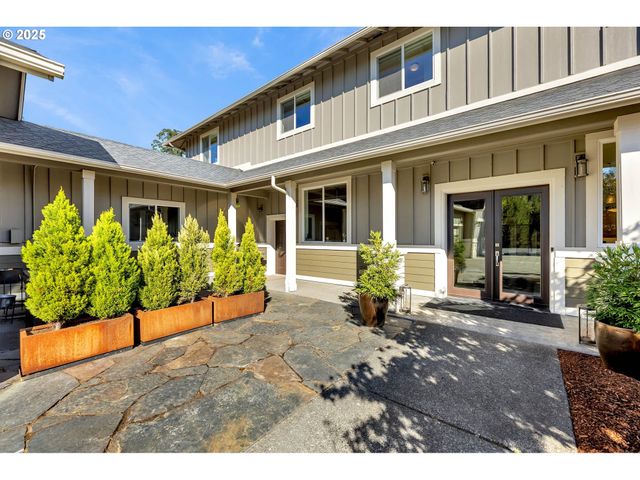 2304 Nw 209TH St, Ridgefield, WA 98642