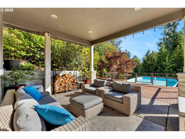 2304 Nw 209TH St, Ridgefield, WA 98642