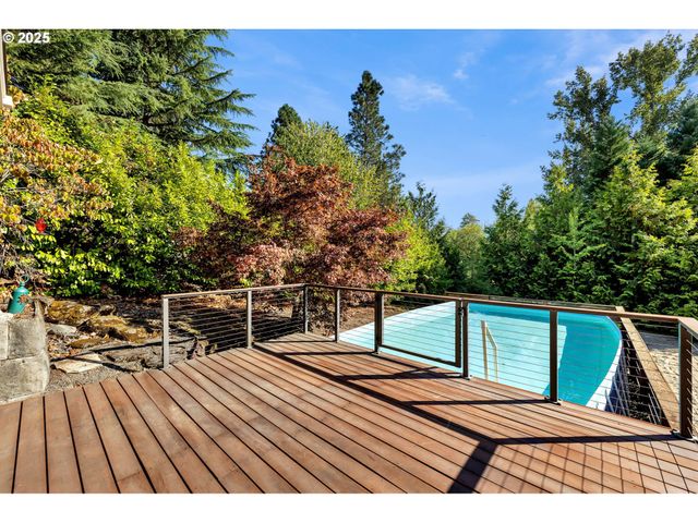 2304 Nw 209TH St, Ridgefield, WA 98642