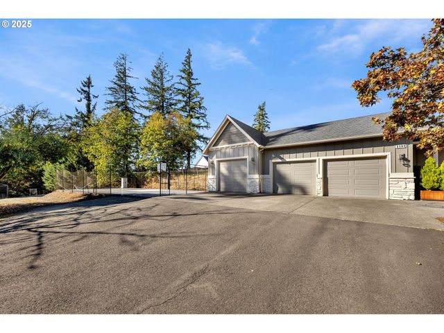 2304 Nw 209TH St, Ridgefield, WA 98642