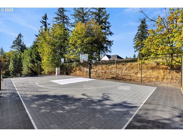 2304 Nw 209TH St, Ridgefield, WA 98642