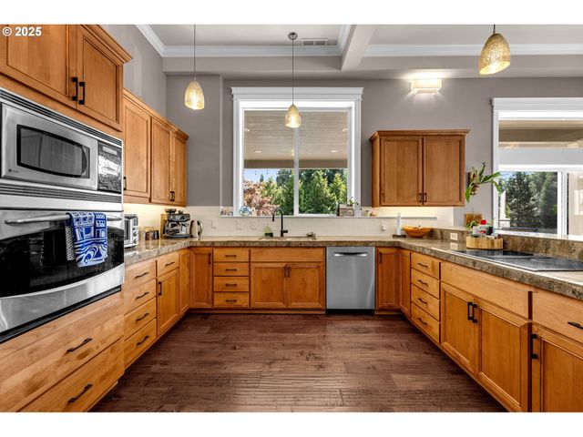 2304 Nw 209TH St, Ridgefield, WA 98642