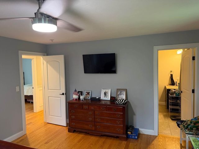 21 Forest St, Pembroke, MA 02359