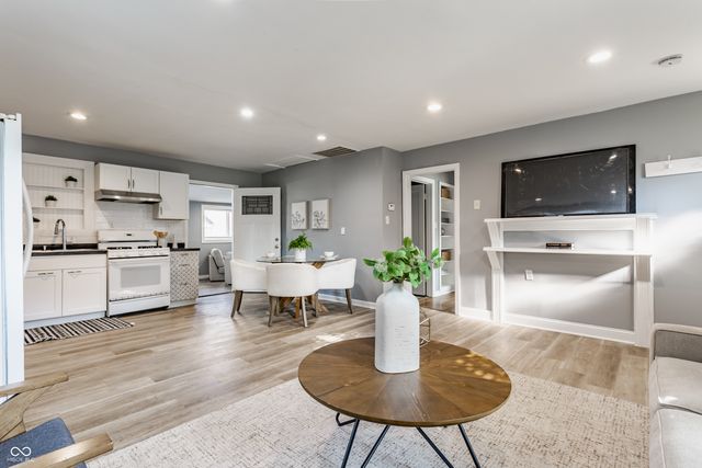 2422 N Arlington Avenue, Indianapolis, IN 46218